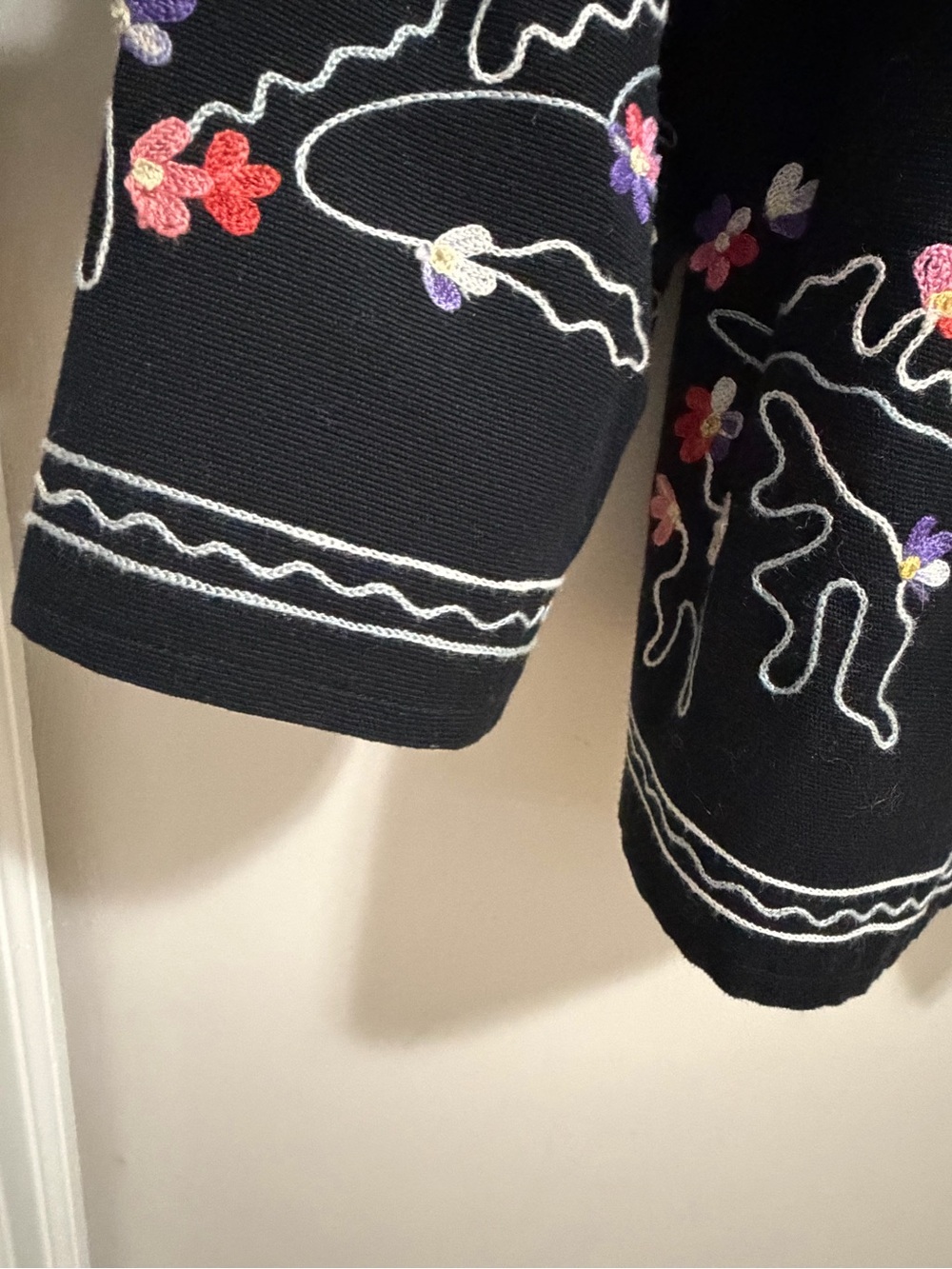 Draper’s & Damon’s Embroidered Jacket 1X Black Floral Beaded Toggle Cottagecore - Picture 6 of 12